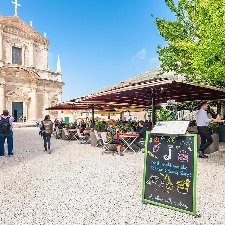 Stayeva 11 4* Ντουμπρόβνικ