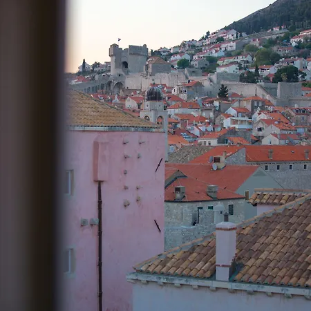 Stayeva 11 Πανσιόν