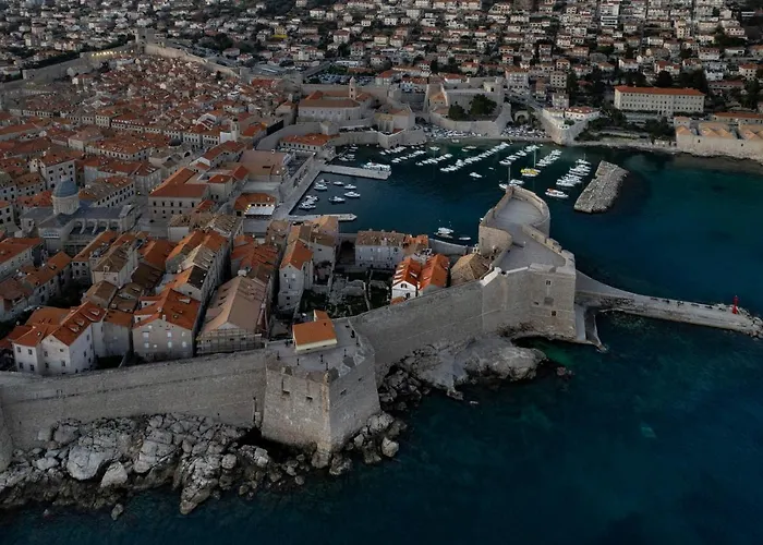 Stayeva 11 Pensionat 4*