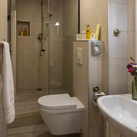 بيت ضيافة Stayeva 11